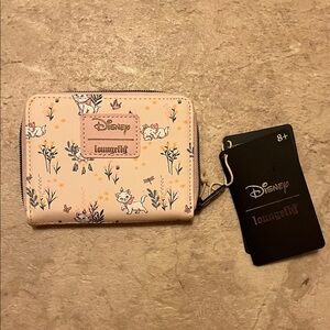 Disney Loungefly Marie Wallet